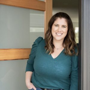 3_6_2024_Erin_Wright_Branding_Photoshoot-29-677x1024 2